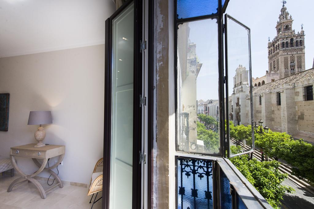 Apartamento Living By Cathedral Apartment Seville Exterior photo